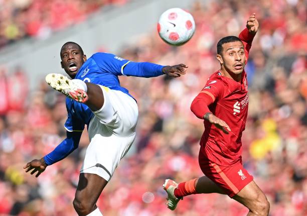 地在队员和 地在队员和