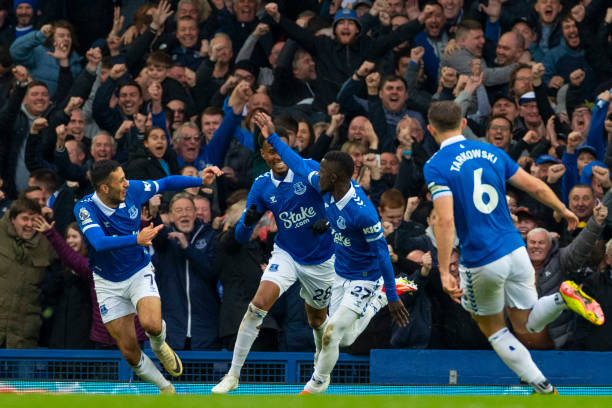 越来越多的 越来越多的