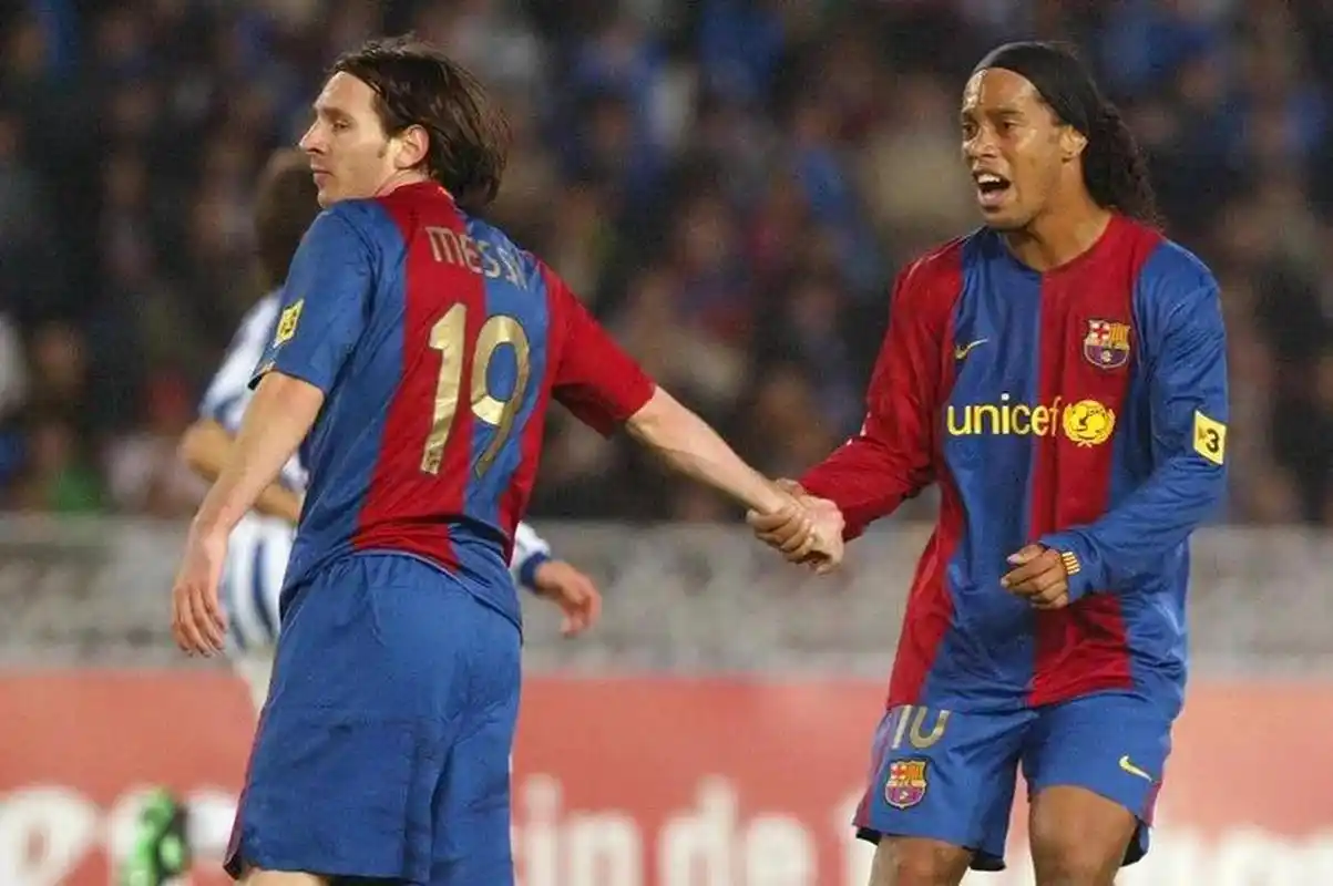 非常关键！徐杰带伤出战9中5得到13分4助攻（关键时刻挺身而出！徐杰带伤出场9投5中贡献13分4助攻）